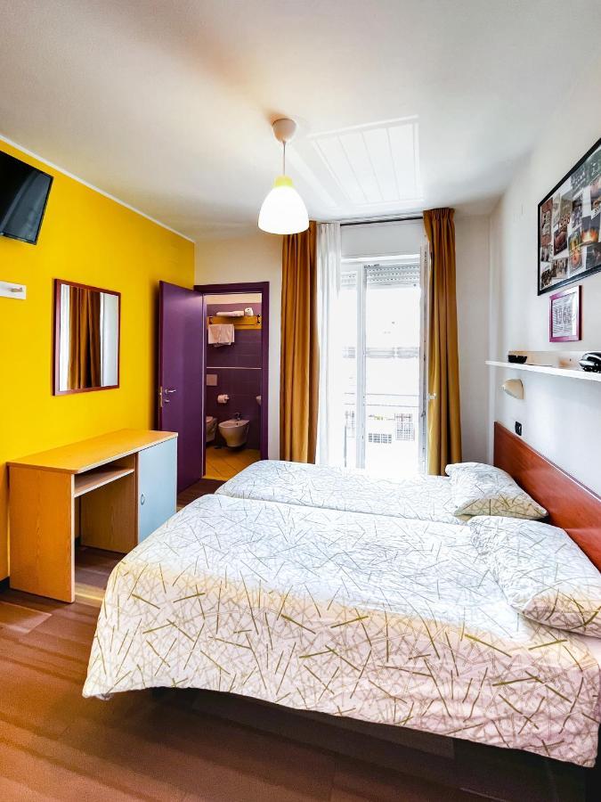 Hotel Morfeo - Young People Hotels (Adults Only) Rimini Zewnętrze zdjęcie